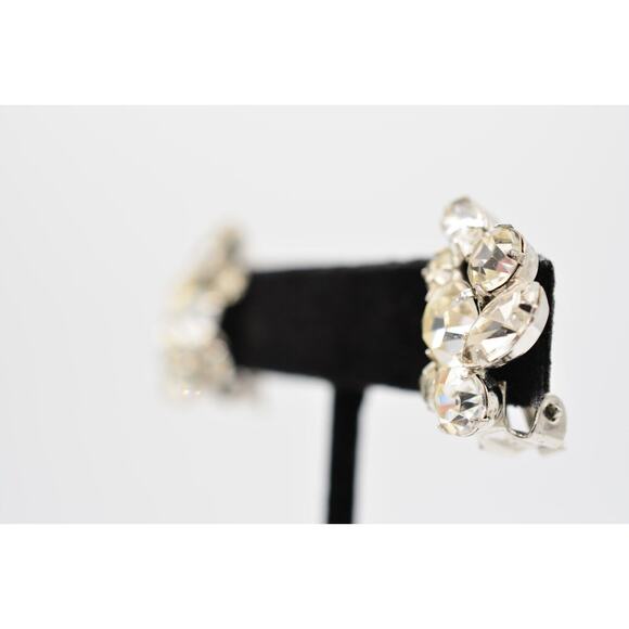 Weiss Vintage Crystal Clip On Earrings Prong Rhinestone Sparkling Signed BinAO - Picture 2 of 12